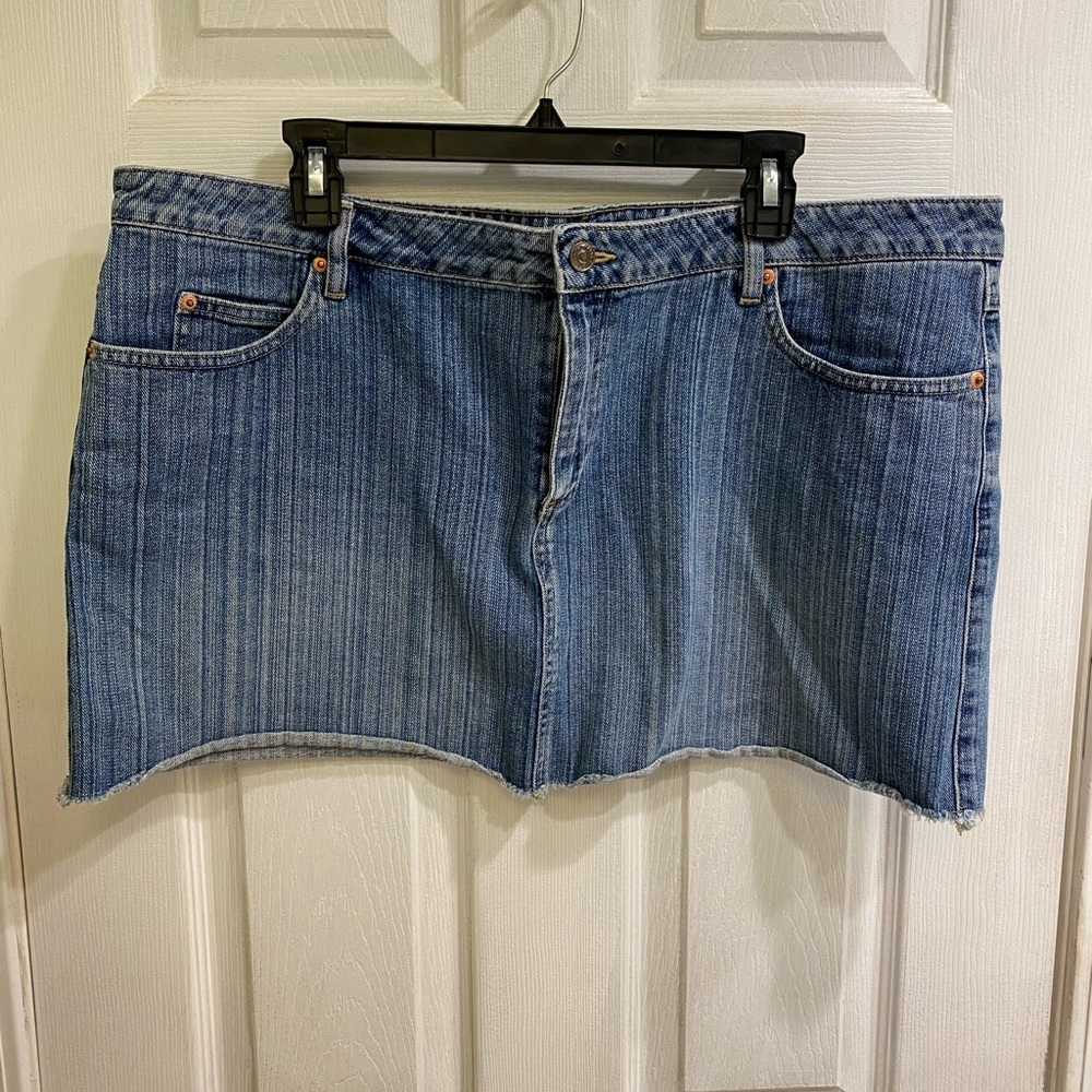 Old Navy low rise mini jean skirt